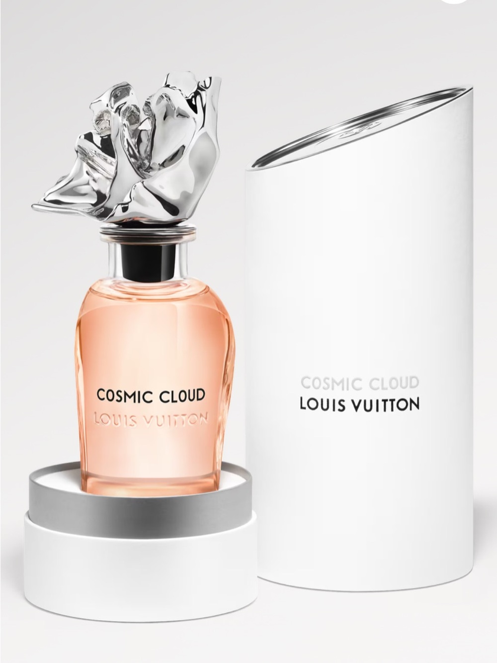 Louis Vuitton Cosmic Cloud fragrance part of the Les Extraits Collection - Picture 4 of 7